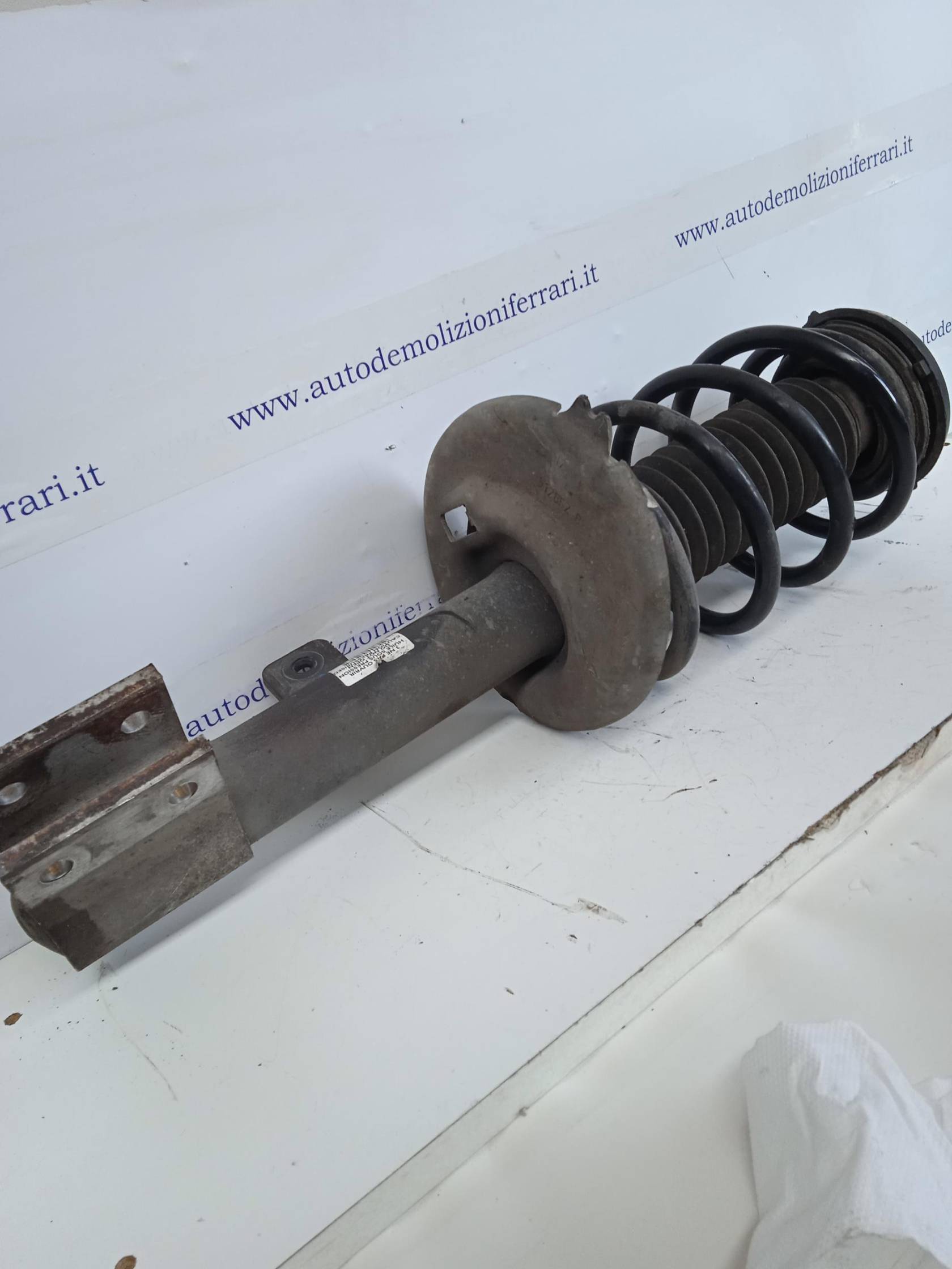 Ammortizzatore ant. dx.